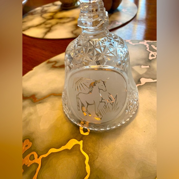 Crystal Bell w Unicorns - Picture 3 of 6